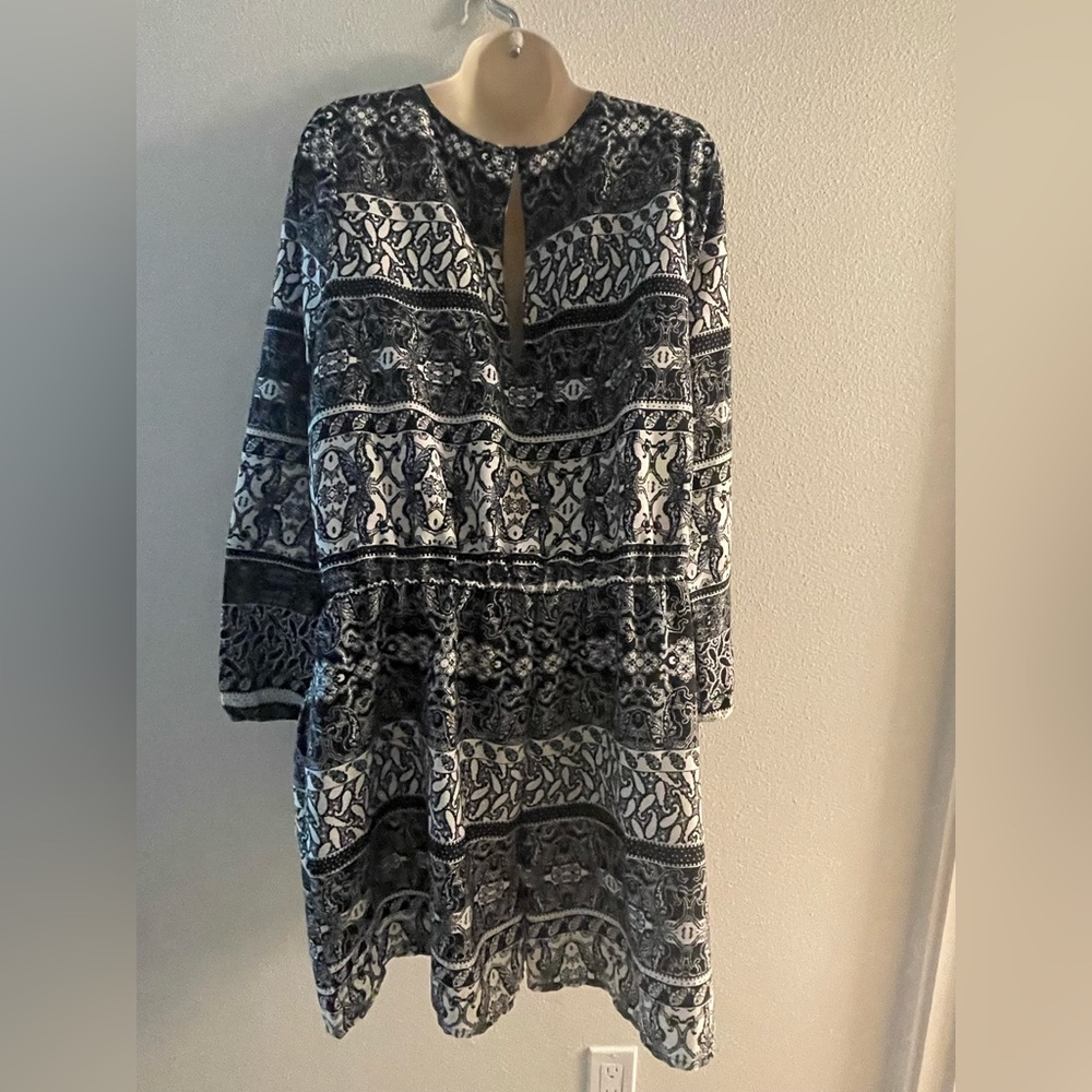 XL long sleeve romper knee length cinched at waist